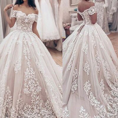 Wedding Dresses Ball Gown Sweetheart, Ivory Wedding Dresses, Pretty Wedding Dresses, Bridal Ball Gown, Sweetheart Wedding Dress, Applique Wedding Dress, Wedding Dress Fabrics, Ivory Wedding Dress, Bride Gowns