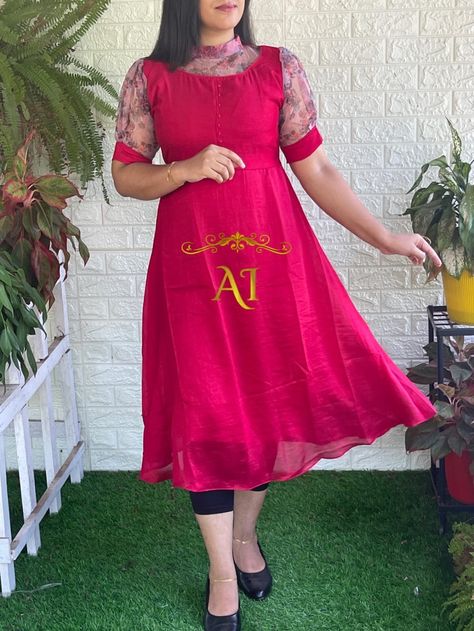 Pot Neck Kurti Designs, Organza Kurti Designs Latest, Organza Kurti Designs, Pot Neck, Organza Kurti, Salwar Neck Designs, Fancy Top, Model Blouse, Fashion Show Dresses