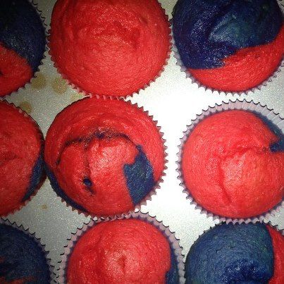 Spider-man cupcakes without icing Spider Man Cupcakes Ideas, Spider-man Cupcakes, Spider Man Cupcakes, Spiderman Cakes, Man Cupcakes, Spiderman Theme Party, Spiderman Cupcakes, Tmnt Birthday, Blue Icing