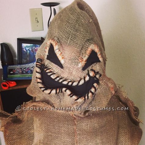 Coolest DIY Oogie Boogie Costume Oogie Boogie Costume Diy, Diy Oogie Boogie Costume, Diy Oogie Boogie, Oogie Boogie Costume, Octopus Garden, Homemade Costumes, Boogie Woogie, Diy Cans, Oogie Boogie