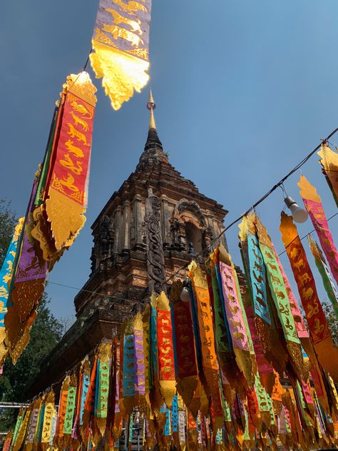 📌 Wat Lok Moli, Chaing Mai, Thailand Thailand Chaing Mai, Chaing Mai Thailand Aesthetic, Chaing Mai Thailand, Thailand Vacation, Chiang Mai, Southeast Asia, Temple, Thailand, Travel