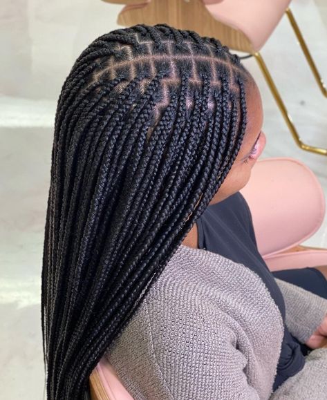 Small Box Braids Hairstyles, Braids Hairstyles For Black Women, Hairstyles Protective, Small Box Braids, Cute Box Braids, Short Box Braids Hairstyles, Braided Hairstyles For Black Women Cornrows, Hairstyles Pictures, Big Box Braids Hairstyles