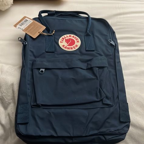 Laptop kanken backpack Long Haul, Laptop Pocket, Kanken Backpack, Fjallraven Kanken, Fjallraven Kanken Backpack, Laptop Backpack, Your Back, Life Style, Vision Board