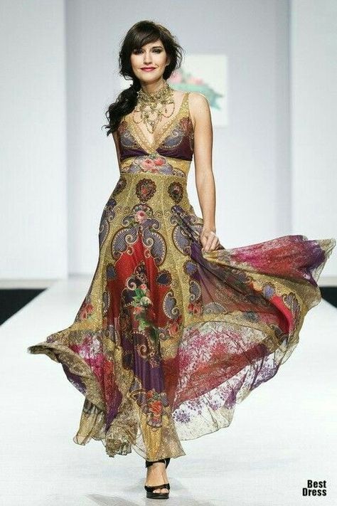 . Michal Negrin, Mode Hippie, Estilo Hippie, Boho Fashion Bohemian, Mode Boho, Bohemian Maxi Dress, Virtual Fashion, Styl Boho, Indie Fashion