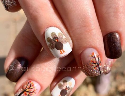 Nails Thanksgiving, Turkey Nails, Fall Thanksgiving Nails, Thanksgiving Nail Designs, Thanksgiving Nail Art, Thanksgiving Nail, Fall Gel Nails, Fall Nail Art Designs, Thanksgiving Nails