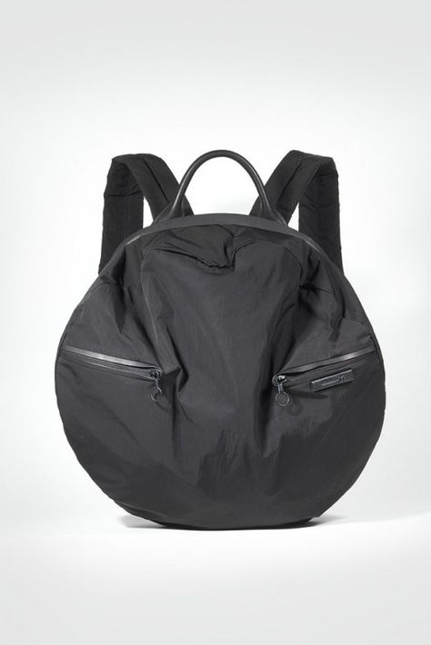 Diy Leather Bag, Rope Bag, Sportswear Fashion, Cool Backpacks, Yohji Yamamoto, Nylon Bag, Diy Bag, Womens Tote Bags, Fashion Ideas