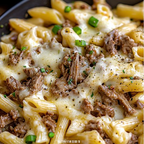 Philly Cheesesteak Pasta Philly Cheesesteak Pasta Skillet, Philly Cheesesteak Pasta, Cheesesteak Pasta, Philly Cheesesteaks, Philly Cheese Steak Recipe, Philly Steak, Steak Pasta, Creamy Pasta Dishes, White Sauce Pasta