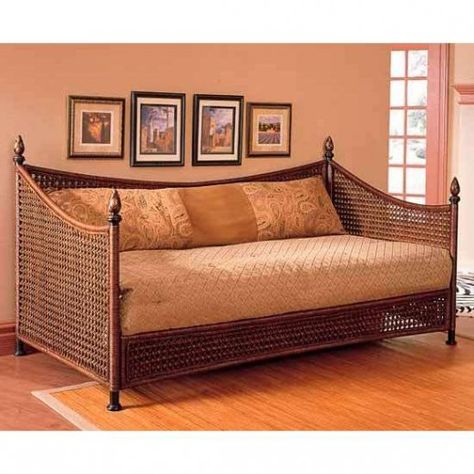 Home Improvements - Daybeds Trundle - A New Luxury for the Spare Bedroom Cane Sofas, Elegant Daybed, 2023 Apartment, White Daybed, Wicker Daybed, Day Bed Frame, Daybed Frame, Wooden Daybed, Tufted Furniture