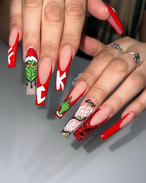 Everyone this Christmas be like.. 😂😅 inspo: @queenofnails #christmastime #christmasnailart #grinchnails #grinchmas #thegrinch | Instagram Christmas Grinch Nails, Grinch Nail Designs, Very Easy Makeup, Grinch Nails, Cute Grinch, Christmas Grinch, Dope Nail Designs, Easy Makeup, Christmas Nails Acrylic