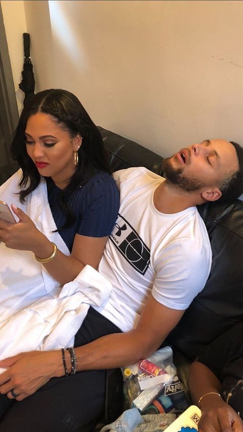 ☼☾@smithoj12104 ☼☾ Stephen Curry And Ayesha Curry, Ayesha And Steph Curry, Stephen Curry Ayesha Curry, Stephen Curry Family, The Curry Family, Stephen Curry Wallpaper, Curry Wallpaper, Stephen Curry Basketball, Curry Nba