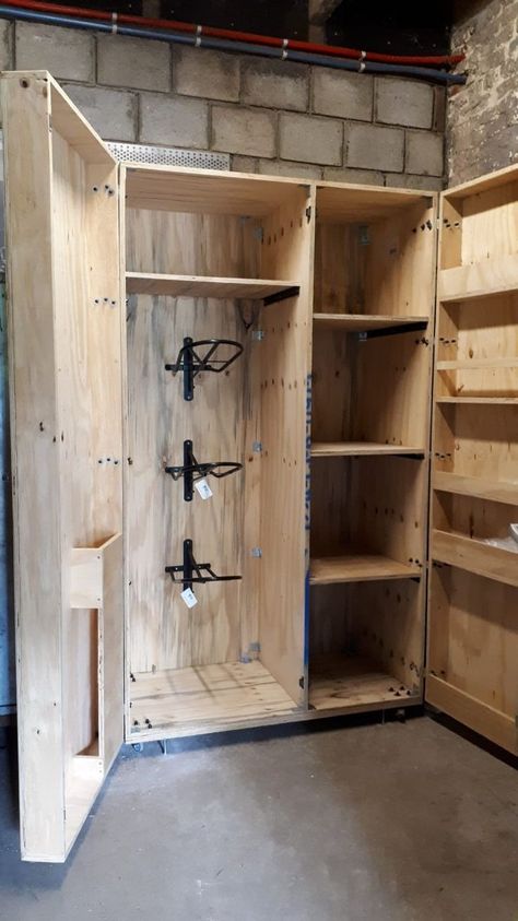 Horse Tack Locker Diy, Tack Closet Ideas, Tack Locker Ideas, Horse Tack Locker, Diy Tack Room, Horse Tack Boxes, Tack Locker, Tack Room Organization, Small Horse Barns