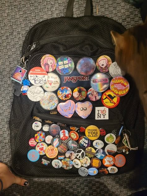 Backpack With Pins, Scene Core, Aesthetic Backpack, Decorated Bags, Bag Patches, Custom Backpack, Backpack Pins, Bag Pins, Backpack Decoration