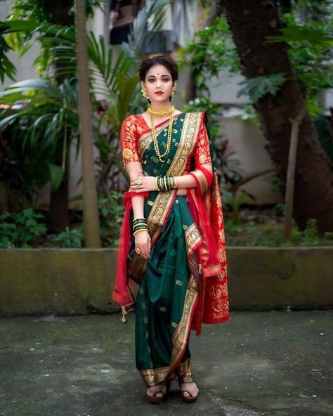 Marathi Wedding Saree, Green Nauvari Saree, Marathi Engagement Look, Nauvari Saree Look, Traditional Dress Quotes, Couple Wedding Outfit, Day Wedding Outfit, Indian Wedding Dress Traditional, Bride Fashion Illustration