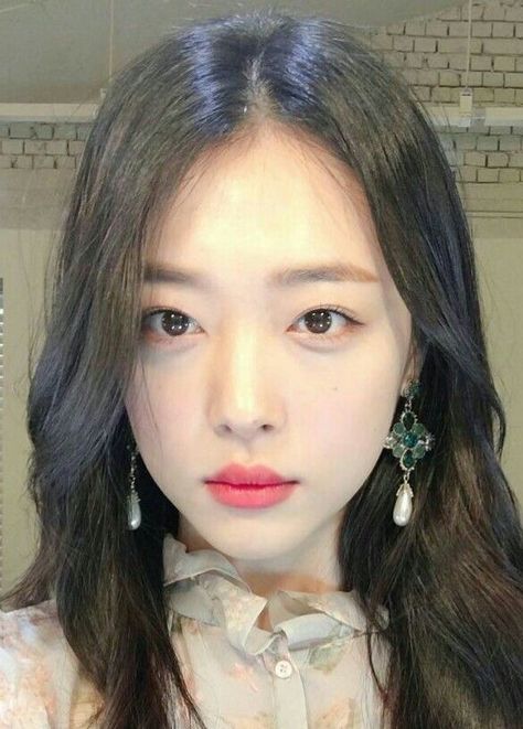 :▹Choi Jin-ri◃: Sulli Pfp, Sulli Selca, Sulli Icon, Sulli Choi, Pfp Kpop, Choi Jin, Pretty Angel, Icon Pfp, I Love Girls