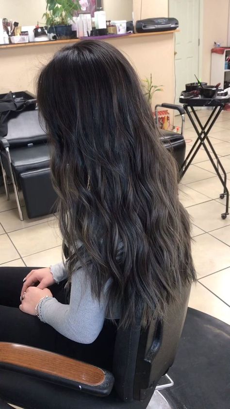 Black Hair Balayage, Ash Hair, Brown Hair Inspo, Brunette Hair With Highlights, Hair Indian, Black Hair With Highlights, Brown Hair Balayage, Short Hair Color, Balayage Brunette