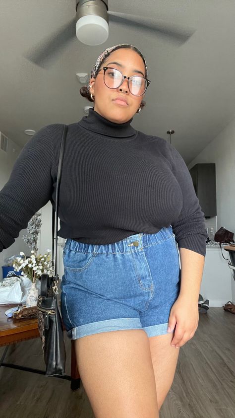 What Is My Style, Jean Mini Skirt, Jean Mini Skirts, Aesthetic Black, Brown Girl, Cute Style, Plus Size Jeans, Spring 2023, Summer Fits