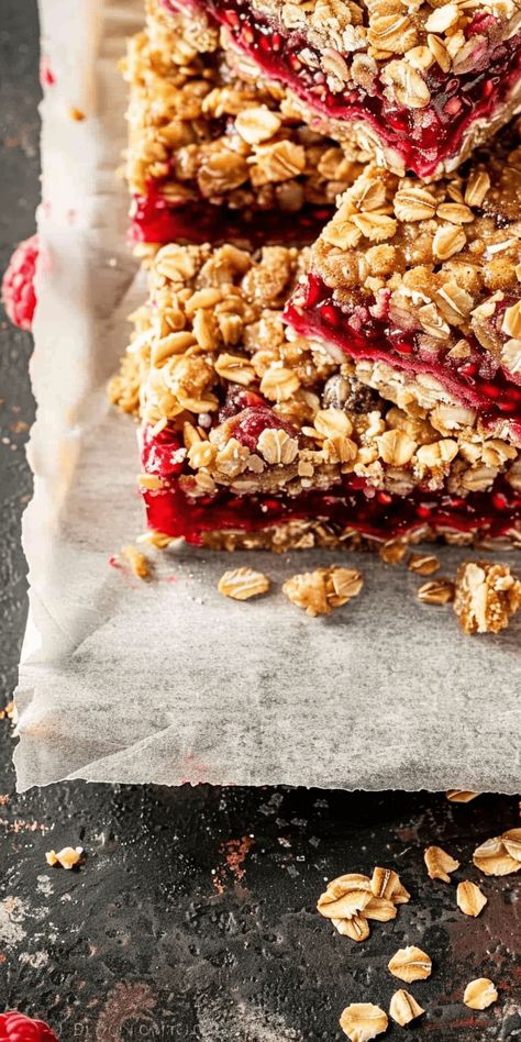 Raspberry Oatmeal Breakfast Bars [50 Minutes] – Chasety Breakfast Oatmeal Bars, Raspberry Granola Bars, Quick Breakfast On The Go, Raspberry Oatmeal Bars, Raspberry Granola, Oatmeal Bars Healthy, Raspberry Breakfast, Oatmeal Bars Recipes, Breakfast Bars Recipe