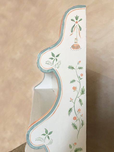 Tess Newall, Design Folder, Floral Furniture, Bookcase Decor, Folk Art Flowers, Swedish Style, Furniture Renovation, Hand Painted Furniture, Paint Furniture