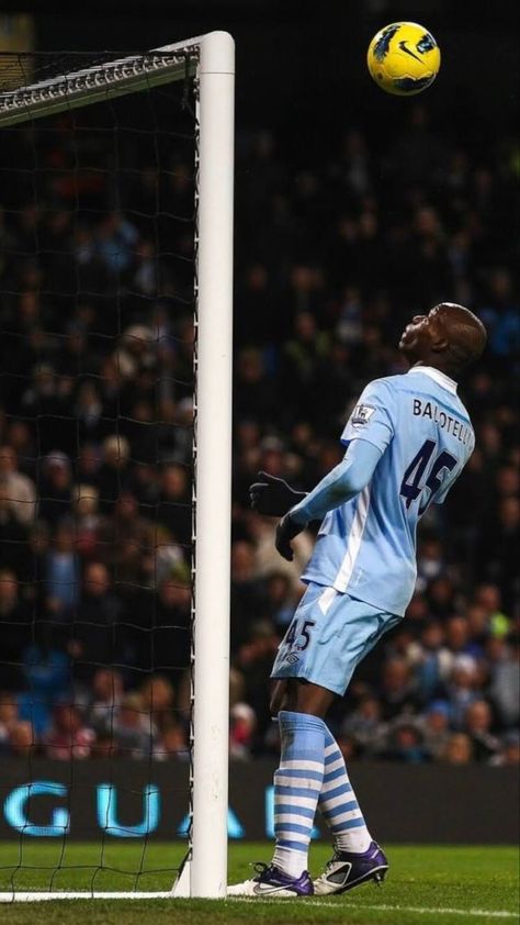 Why Always Me Balotelli Wallpaper, Mario Balotelli Wallpaper, Mario Balotelli, Manchester City Wallpaper, Football Players Photos, Soccer Photography, Football Players Images, Football Photography, Manchester City Football Club