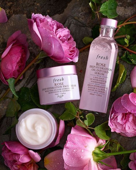 Rose Skincare, Hyaluronic Acid Moisturizer, Skin Care Business, Damask Rose, Beauty Products Photography, Happy Skin, Profile On Instagram, All Things Beauty, Luxury Beauty