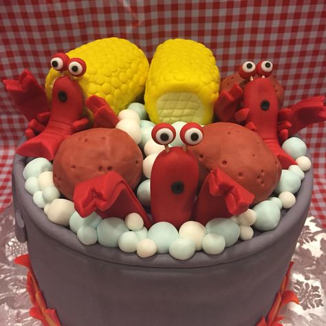 Crawfish boil cake! Crawfish party! Crawfish Cake Ideas, Crawfish 1st Birthday Party, Crawfish Boil Party Ideas, Crawfish Birthday Cake, Crawfish Boil Cake, Crawfish First Birthday, Crawfish Cake, Crawfish Shower Ideas, Seafood Menu Ideas