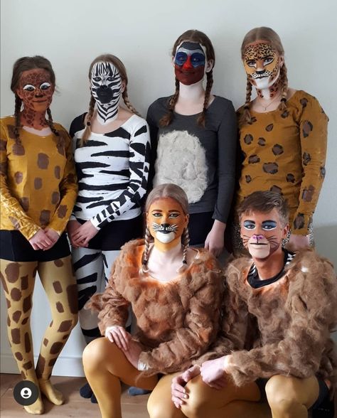 Animal Costumes For Adults, Lion King Play, Lion King Animals, Halloween Costume Hats, Lion King Jr, Festival Fancy Dress, Animal Makeup, Animal Halloween Costumes, Painted Faces