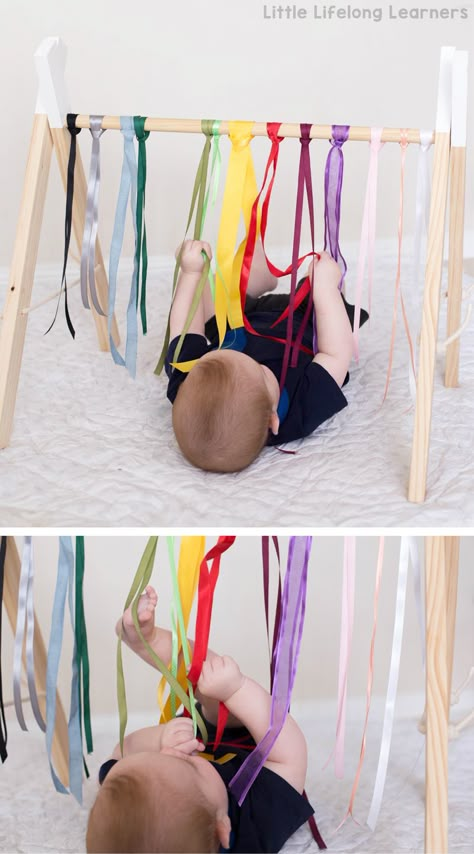 Sensory play ideas for babies | rainbow ribbon baby play | newborn, baby play idea | activities for playing with your baby | 3 month old | 6 month old | learning at home | exploring touch, feel, taste, small and sound | exploring the 5 senses Baby Zintuiglijk, Sensory Play Ideas, Baby Sensory Play, Baby Play Activities, Baby Learning Activities, Baby Activities, Rainbow Ribbon, Diy Bebe, Baby Sleep Problems