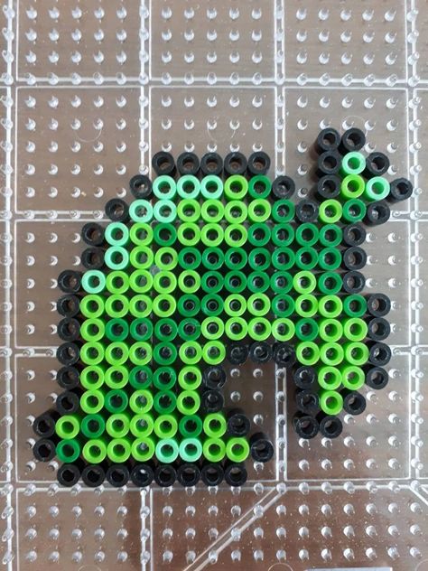 Animal Crossing Leaf, Melt Beads Patterns, Modele Pixel Art, Hamma Beads Ideas, Easy Perler Bead Patterns, Perler Creations, Melty Bead Patterns, Pearl Beads Pattern, Easy Perler Beads Ideas