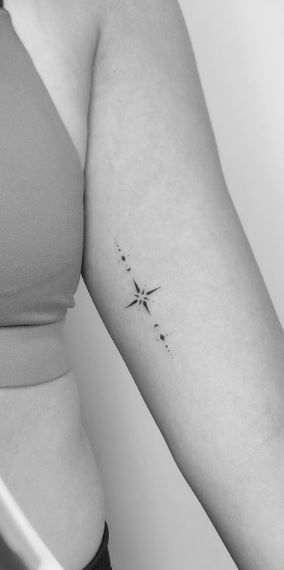 Arrow Star Tattoo, 4 Star Tattoos For Women, North Star Matching Tattoos, Small Fine Line Star Tattoo, Simple North Star Tattoo, Star Angel Tattoo, North Star Cluster Tattoo, Delicate Stars Tattoo, Minimal North Star Tattoo