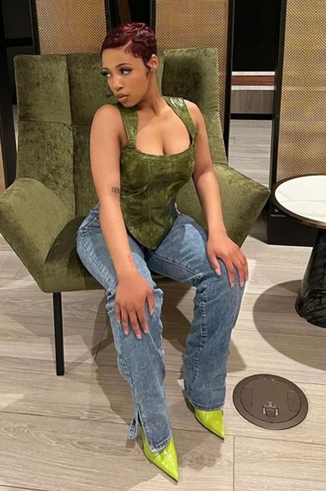 Clothes Black Women, Green Heels Outfit, Pixie Hair, Clothes Black, Amazon Clothes, Green Heels, Streetwear Fashion Women, Brunch Outfit, Dressy Outfits