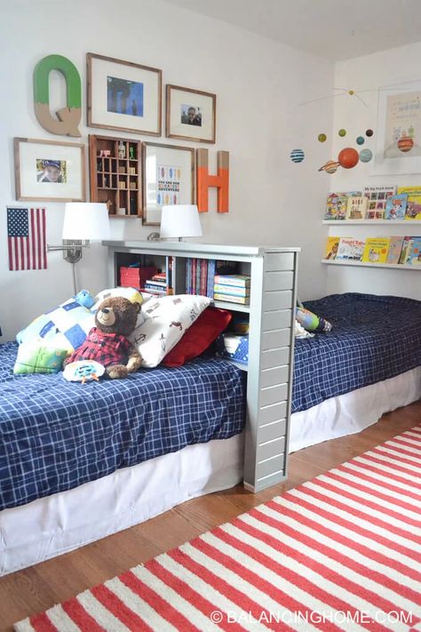 Looking for design ideas for your kids' shared bedroom? You are in the right place! From space-saving bunk beds to stylish storage solutions, I'm sharing tons of designer-approved inspiration so that you can create a beautiful and functional space for your little ones to share. Babies Bedroom, Boy And Girl Shared Bedroom, Shared Boys Rooms, Kids Rooms Shared, Boys Shared Bedroom, Kids Shared Bedroom, Shared Girls Bedroom, Two Twin Beds, Bedroom Minimalist