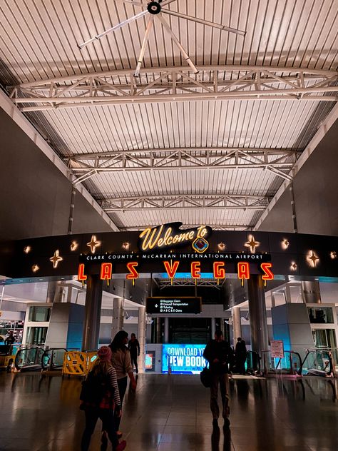 LAS McCarran International Airport Las Vegas Nevada welcome to las vegas PINTEREST: @eva_darling Best Vegas Hotels, Airport Las Vegas, Rich Besties, Club Promoter, Best Las Vegas Hotels, Airport Video, Las Vegas Club, Welcome To Vegas, Vegas Airport