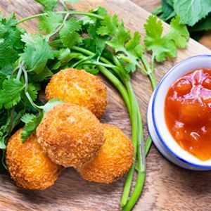 Mushroom Arancini Balls, Arancini Recipe, Truffle Mushroom, Baked Mushrooms, Italian Dinner, Best Chef, Balls Recipe, Chef Recipes, Yummy Sides