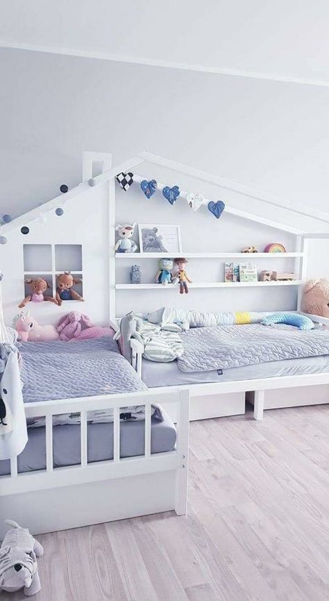 Reading Sofa, Montessori House Bed, Shared Girls Room, House Beds For Kids, Kids Shared Bedroom, Kids Bedroom Designs, Toddler Rooms, Kids Bunk Beds, Twins Room