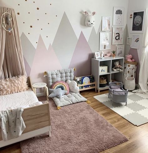 Toddler Bedroom Girl, Kids Room Paint, Dekorasi Kamar Tidur, Toddler Rooms, Baby Room Design, Nursery Baby Room, Toddler Bedrooms, Girl Bedroom Decor