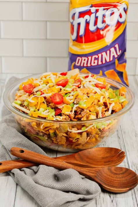 Frito Bowl Recipes, Taco Salad With Refried Beans, Taco Salad With Fritos, Fritos Salad, Lays Recipe, Corn Chip Salad, Frito Taco Salad, Salsa Ranch Dressing, Frito Recipe