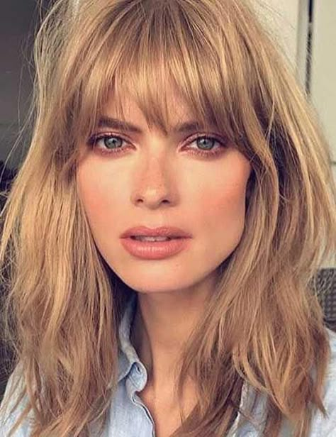 50 Best Long Hair With Bangs Looks For Women – 2019 #curlyhairwithbangs Bangs With Medium Hair, Strawberry Blonde Hair, Haircut Inspiration, Long Hair With Bangs, Brown Blonde Hair, Long Blonde, Haircuts With Bangs, Medium Hair Cuts, Hair Color Trends