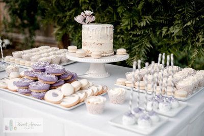 Lavender Wedding Dessert Table, Purple Dessert Table, Wedding Dessert Table Elegant, Purple Dessert Tables, Dessert Bar Party, Wedding Sweet Table, Lavender Dessert, White Dessert Tables, Purple And White Wedding