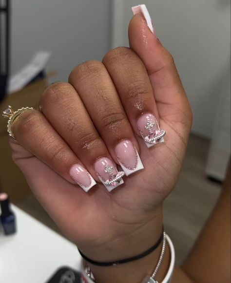 The latest nail style trend to hit Instagram is a creative way to celebrate the season. Users are uploading images of nails painted to look like the knit sweaters that are perfect for this time of the year.  .. Birthday Nails White And Pink, Cute Short Nail Sets With Charms, Nail Ideas For 18th Birthday, Nails For 15 Birthday Short, Short Nail Ideas With Charms, Medium Square Acrylic Nails With Charms, Short Square Bling Nails, Silver And White Nails Short, Prymrr Nails