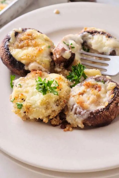 Longhorn Stuffed Mushrooms Longhorn Stuffed Mushrooms, Longhorn Stuffed Mushrooms Recipe, Steakhouse Mushrooms, Healthy Stuffed Mushrooms, Cheese Stuffed Mushrooms, Snack Smoothie, Slow Cooker Pasta, Stuffed Mushroom, Appetizers Easy Finger Food