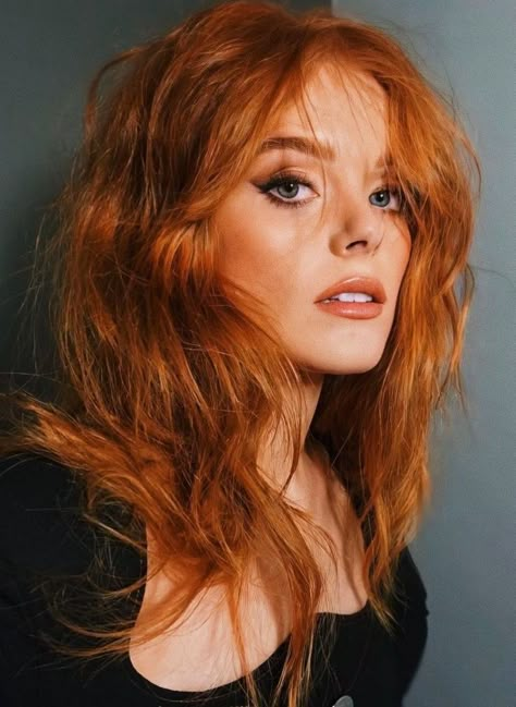 Ginger Celebrities, Makup Looks, Abigail Cowen, Ginger Women, Ginger Hair Color, Strawberry Blonde Hair, Ginger Girls, Ginny Weasley, Karen Gillan