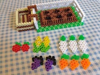 Mary's Kitchen, Melty Bead Designs, Hamma Beads Ideas, Easy Perler Bead Patterns, Pearl Beads Pattern, Easy Perler Beads Ideas, 3d Perler Bead, Fuse Bead Patterns, Art Perle