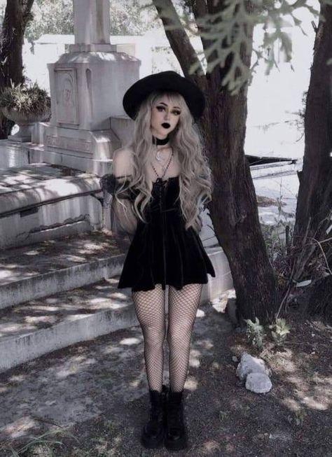 (1) Tumblr Whimsigoth Fits, Country Aesthetic Outfit, Witch Attire, Marceline Outfits, Country Goth, Gothic Fits, Darkly Inclined, Gothic Summer, Blonde Goth