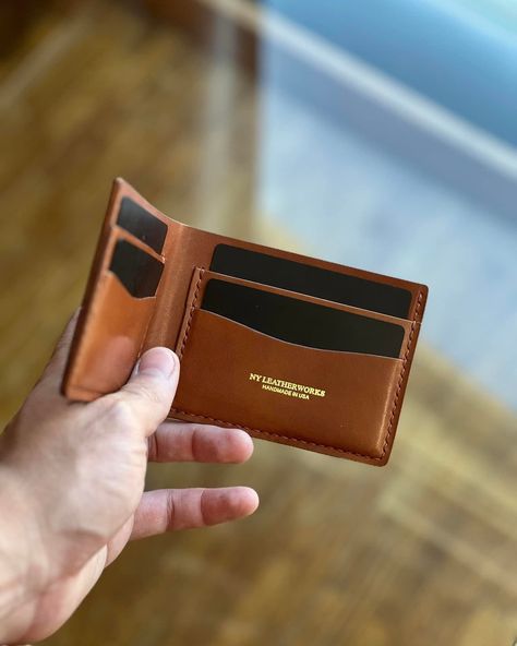 Traditional Bifold wallets in beautiful harness leathers. I was trying new traditional wallet designs recently, I wanted to make something that’s slim and simple. Total of five pockets, a full bill compartment and four card pockets that can fit two cards each. Using Traditional Harness leather by @wickettandcraig tannery here in USA 🇺🇸. Colors: Buck Brown, Chocolate, Olive and Russet. Leathers from @buckleguycom #handmade #nyleatherworks #bespokeleather #leathercraft #madeinusa #fin... Brown Chocolate, New Traditional, Gold Monogram, Money Clip Wallet, Bifold Wallet, Slim Design, Leather Goods, Leather Craft, Purse Wallet