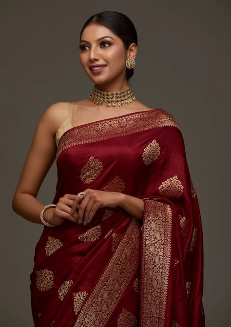 Dark Red Wedding Saree, Maroon Wedding Saree South Indian, Red Banarasi Saree Sabyasachi, Red Wedding Sarees For Bride, Wine Color Saree Contrast Blouse, Red Sari Wedding, Red Saree Styling, Banarsi Saree Wedding, Red And Gold Saree