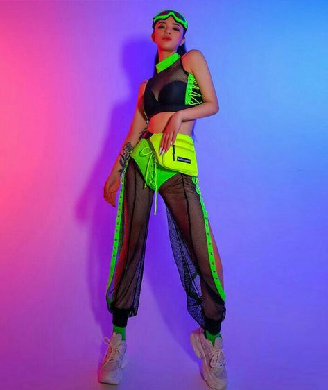 Neon Green Rave Outfit, Green Rave Outfit, Neon Rave Outfits, Techno Rave Outfit, Neon Rave, Techno Outfit, Festival Outfit Inspiration, Edm Fashion, Rave Edm