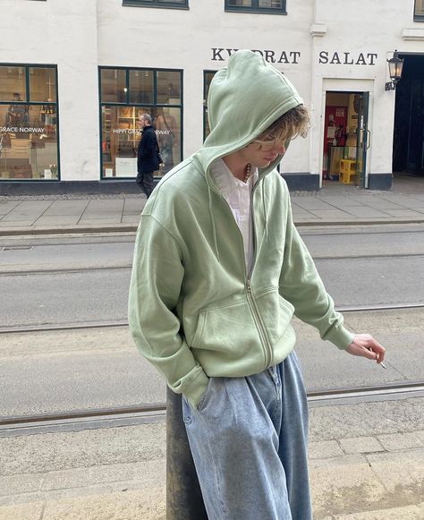 Pastel Green Hoodie Outfit, Olive Green Hoodie Outfit Men, Light Green Outfit Men, Light Green Hoodie Outfit, Green Hoodie Outfit Men, Pastel Boy Outfit, Hoodie Aesthetic Boy, Light Green Outfit, Hoodie Men Outfit