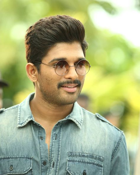 Allu Arjun Wallpapers, Dj Movie, Allu Arjun Images, Allu Arjun Hairstyle, South Film, Card Tattoo Designs, India Images, Dj Images, New Photos Hd