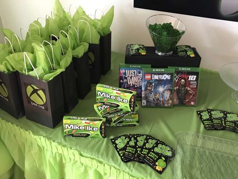 Xbox Birthday Party Ideas, Halo Birthday Party Games, Xbox Party Ideas, Gaming Party Ideas Boys, Game On Birthday Party Ideas, Gamer Birthday Party Ideas Boys, Gaming Birthday Party, X Box Party Ideas Birthdays, Xbox Party Decorations