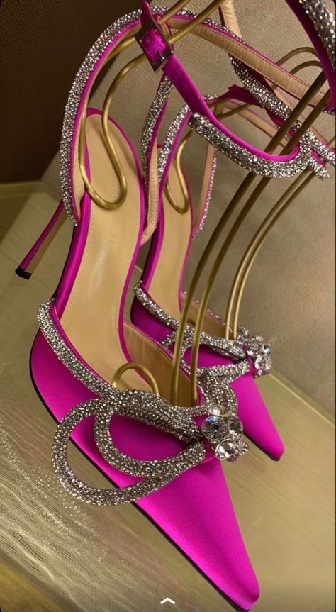 Fuchsia Heels, Cute Shoes Heels, Hype Shoes, Elegant Shoes, Pink Heels, Pink Shoes, Pretty Shoes, Dream Shoes, Sneaker Heels